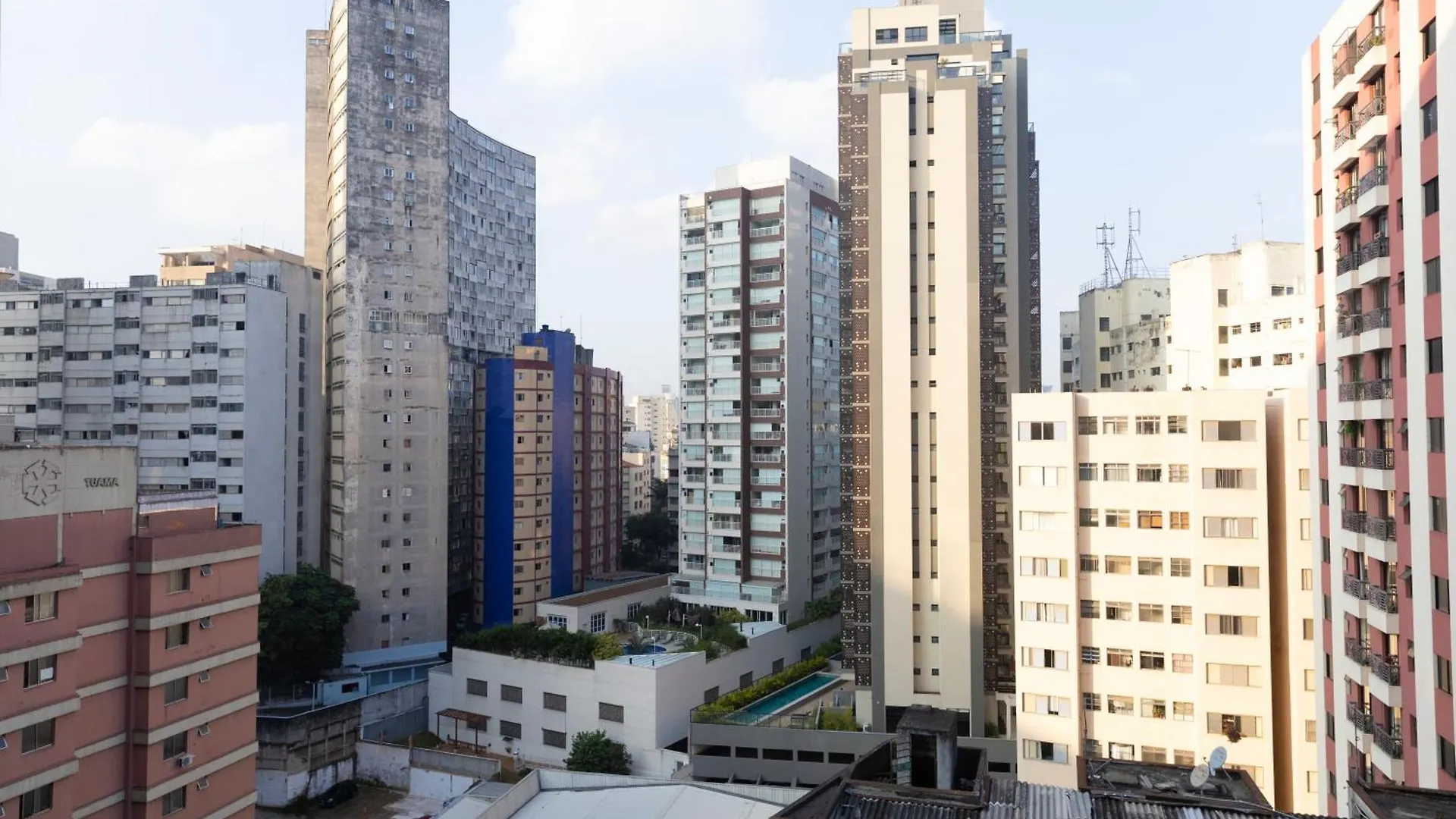 Estudios Com Ac E Varanda Na Bela Vista Sao Paulo Apartment